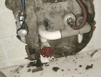 永嘉卫生间漏水维修公司专业为您介绍下永嘉查漏水的服务流程是怎么样的。首先需求找专业的师傅走效